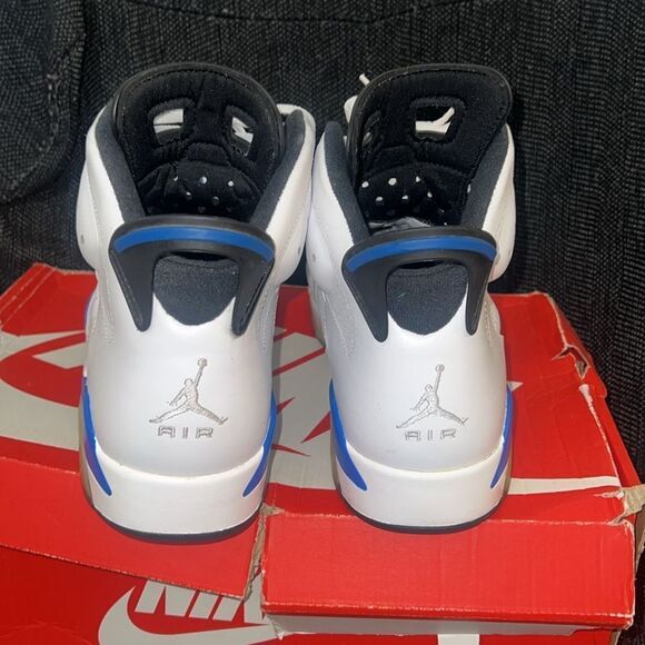 Air Jordan Retro 6 blue white